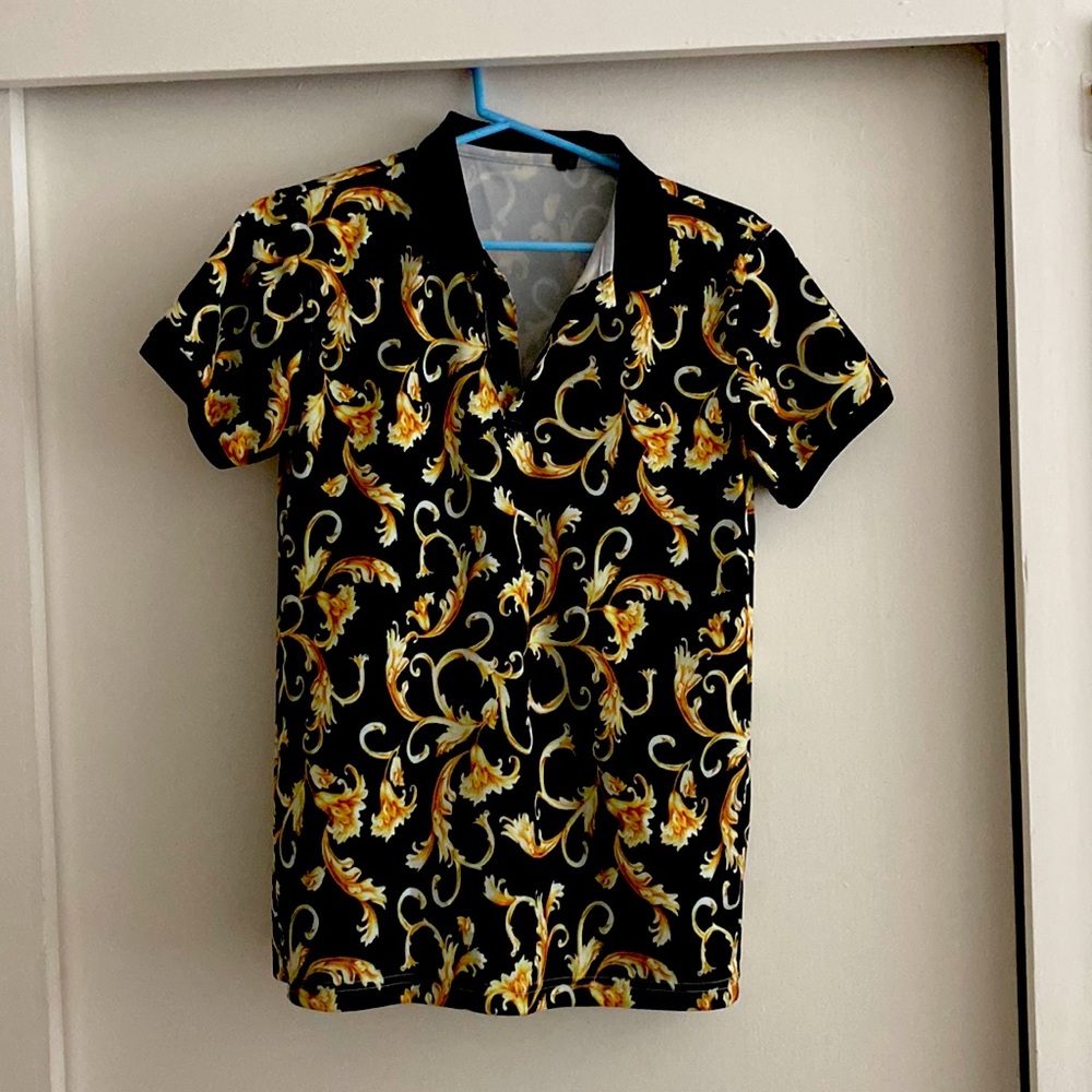 Unisex stylish top!